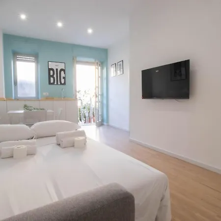 Fico 1 Apartment's Apartman Nápoly